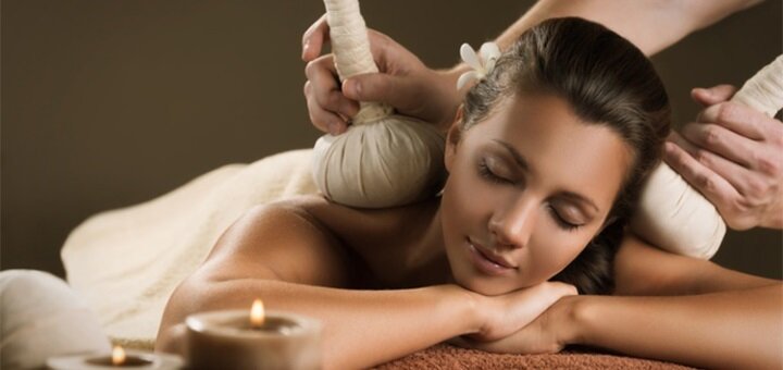 Kräuterstempel-Massage